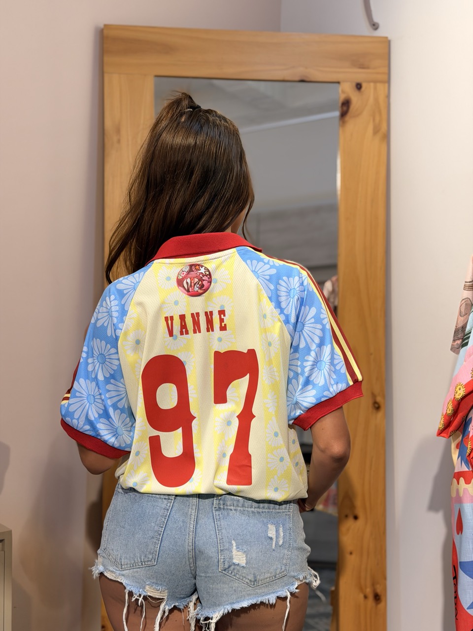 Espalda de la camiseta personalizada con nombre VANNE y número 97